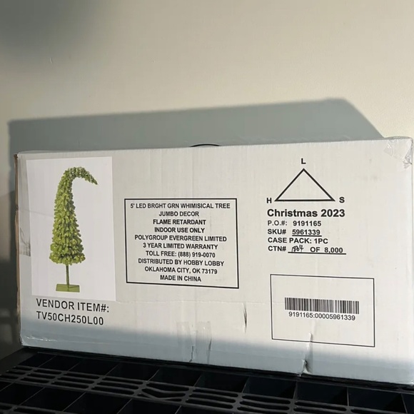 Grinch Christmas tree 5’ led light up hobby lobby! - Picture 2 of 4